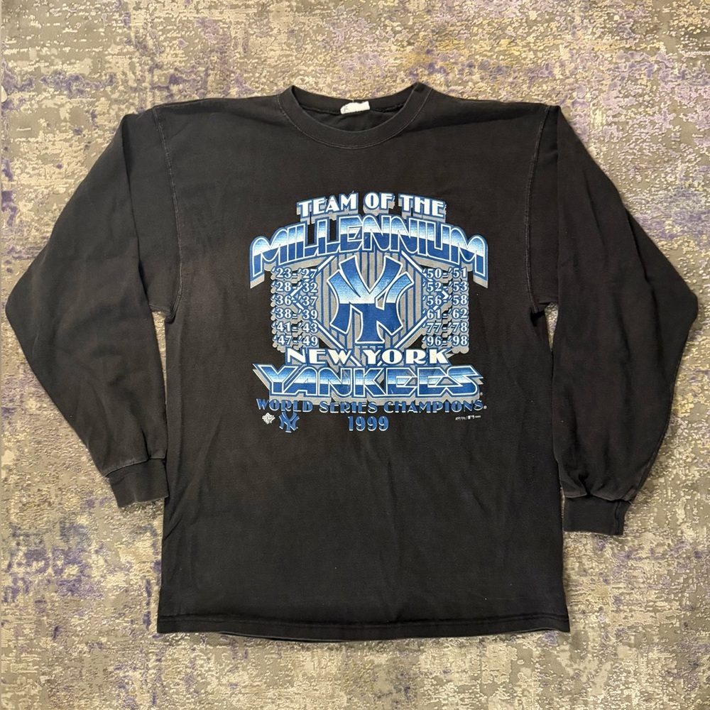 Vintage 1999 New York Yankees World Series Champions Long Sleeve Shirt